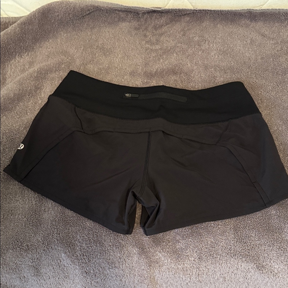 Lululemon Athletica Black Athletic Shorts Run Times 4” - Picture 3 of 3